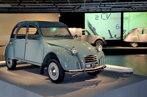 2cv_azam_1966_6_glaces_latcrales.jpg